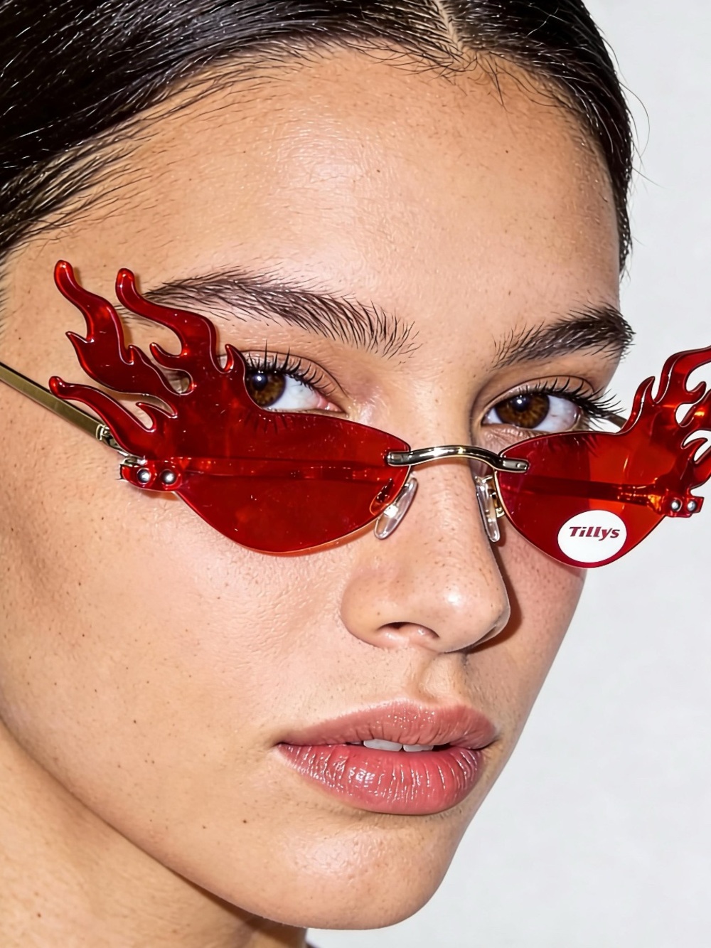 TiLLYS Red Flame Festival Sunnies NWT